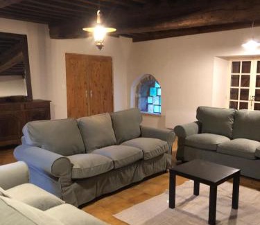 Morlet House | Le Haut des Lariers Gîte