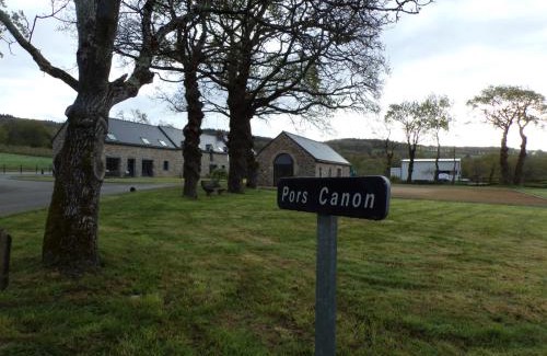 Mur-de-Bretagne House | LE HERON - LES VERGERS DE GUERLEDAN