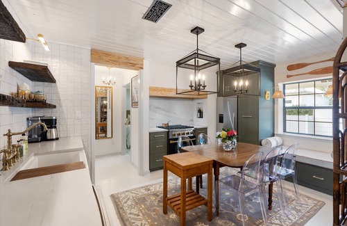Fairhope Cottage | Le Hibou Blanc (A) - Fairhope: Laid-back Sophistication
