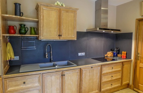 Bezenac Villa | Le Hibou Heureux - Beautiful Villa for 8 With Private Pool and Garden/Parking