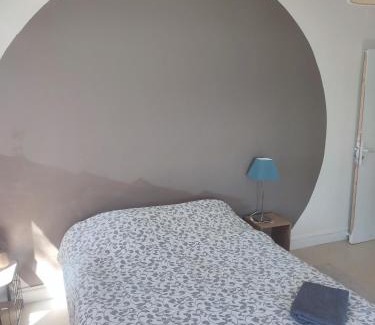 Saint-Hilaire-de-la-Noaille Bed & Breakfast | Le home atelier d'artiste