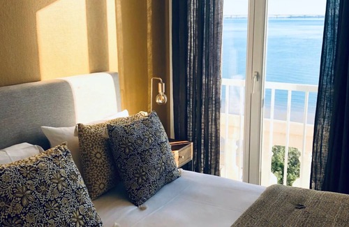 Saint-Trojan-les-Bains Hotel | Le homard bleu