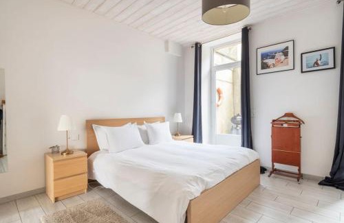 Cherbourg-en-Cotentin Apartment | Le Hublot - Meublé Tourisme Classé 3 étoiles