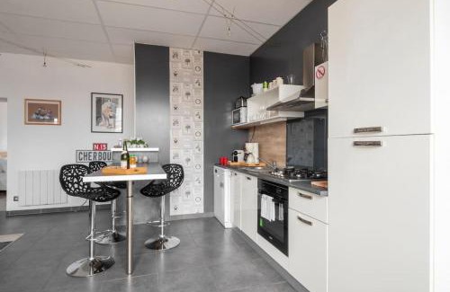 Cherbourg-en-Cotentin Apartment | Le Hublot - Meublé Tourisme Classé 3 étoiles