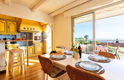 Les Baumettes Apartment | LE JARDIN BLEU AP4388 By Riviera Holiday Homes
