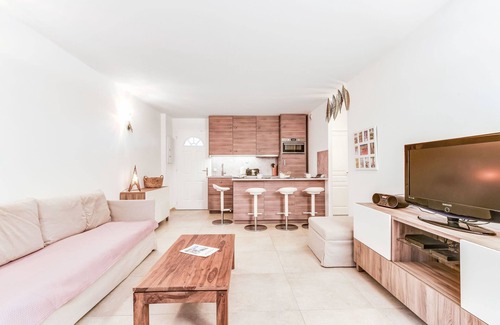 Cote d'Azur- French Riviera Apartment | Le Jardin d'Artemis by Interhome