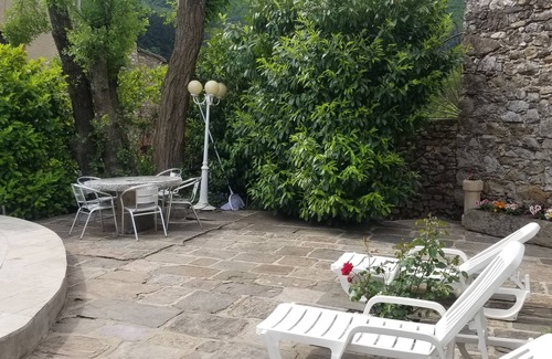 Olargues Cottage | Le jardin de Colette, charming air-conditioned gite, heated pool, 2 to 6 people