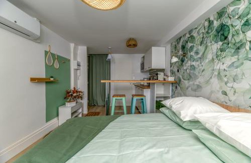 Saint-Vallier Apartment | Le Jardin Secret - Centre ville - WIFI - by CLÉ HÔTES