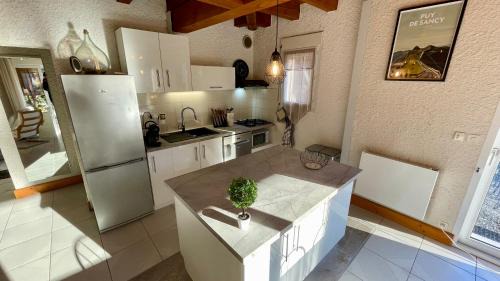 Mont-Dore House | Le Joli Cèdre 8pers Le Mont Dore