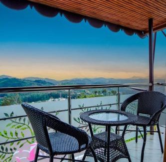 Ooty Hotel | Le Karaj Meadows