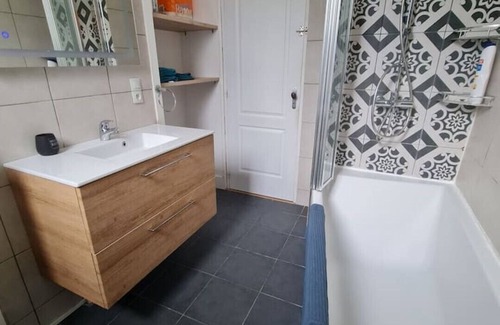 Besancon Apartment | "Le Klein", Studio au Calme au Centre de Besançon