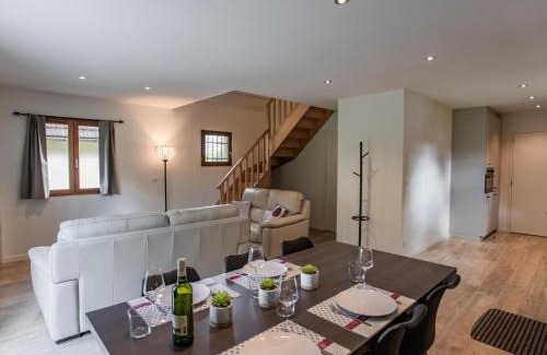 Lacapelle-Marival House | Le Lac Bleu 20