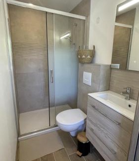 Charavines Apartment | LE LAC BLEU Appt terrace private beach lake