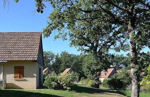 Lacapelle-Marival Villa | Le Lac Bleu - Villa 6-8 pers