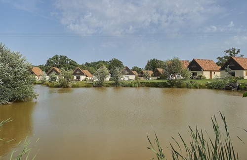 Lacapelle-Marival Villa | Le Lac Bleu - Villa 6-8 pers