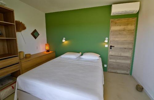 Le Lavandou Apartment | Le Lavandou, la vue, la vie!