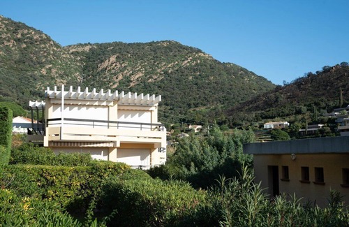 Le Lavandou Apartment | Le Lavandou, One-bedroom + cabin to rent for 4/5 people at La Fossette ; 250 m from the beach,.