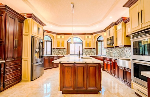 Tower Isle House | Le'Lavion Palace offers incredible stay with airport shuttle/and a private chef