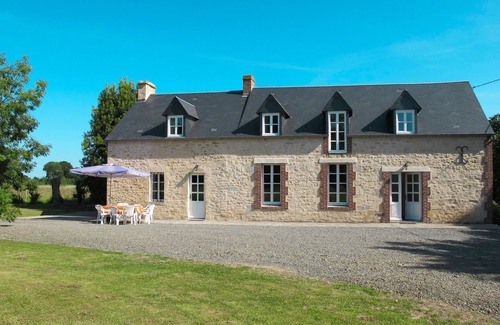 Grandcamp-Maisy House | Le lieu Landais by Interhome