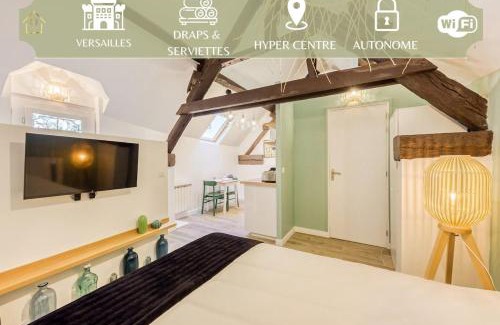 Carrieres-sous-Poissy Apartment | Le Lime Studio Green