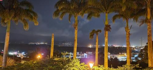 Le Lamentin Apartment | Le Lis Vacances et Affaire Cosy vue Mer