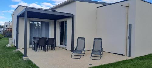 Huppain House | Le Littoral