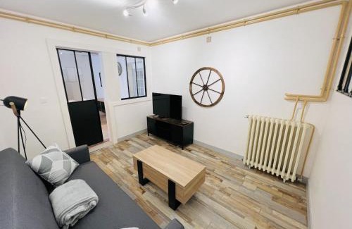 Thorigne-sur-Due House | Le Lodge - Cosy - Wifi - 4 personnes - Rêve au Mans