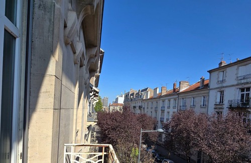 Poincare - Foch - Anatole France - Croix de Bourgogne Apartment | Le Loft d'Anatole - Duplex de 125 m²