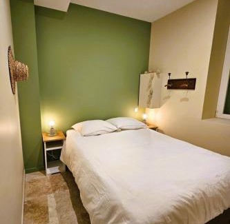 Genas Apartment | Le Loft de Genas - la Bastide, le Chalet, le Loft, le Mas, la Paillote