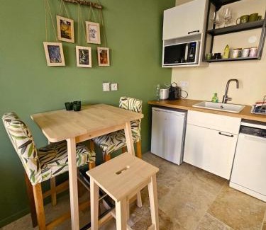 Genas Apartment | Le Loft de Genas - la Bastide, le Chalet, le Loft, le Mas, la Paillote