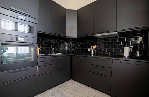 Riou - Petit Juas - Av de Grasse Apartment | Le Loft de St Jean - 2 bed and 2 bath