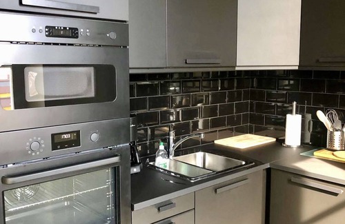 Riou - Petit Juas - Av de Grasse Apartment | Le Loft de St Jean - 2 bed and 2 bath