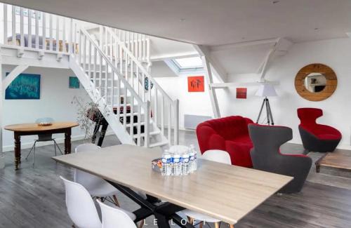 Sainte-Savine Apartment | Le Loft des Artistes - Repas & Vins possibles sur demande