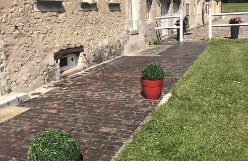 Les Etilleux Villa | . Le LOFT du Manoir >A SHOOT OF NATURE, 6 double rooms,