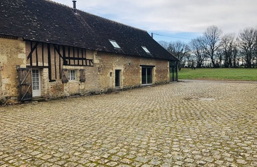 Les Etilleux Villa | . Le LOFT du Manoir >A SHOOT OF NATURE, 6 double rooms,
