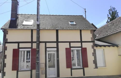 Sainte-Genevieve-des-Bois Apartment | Le Loft Montargis Gien maison de ville