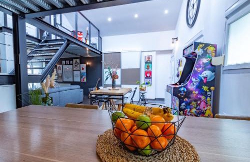 Sainte-Savine Apartment | Le Loft Indus - Parking - Borne arcade - BBQ - Salle de jeux - WIFI