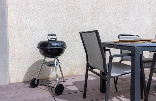 Sainte-Savine Apartment | Le Loft Indus - Parking - Borne arcade - BBQ - Salle de jeux - WIFI
