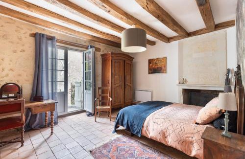 Clere-les-Pins Bed & Breakfast | Le Logis de Cléré