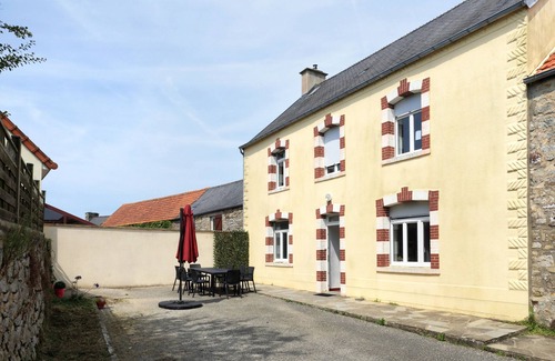 Les Moitiers-d'Allonne House | Le Logis d'Allonne - Maison pour 8