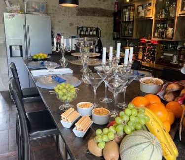 Champagne-et-Fontaine Bed & Breakfast | Le Loriot