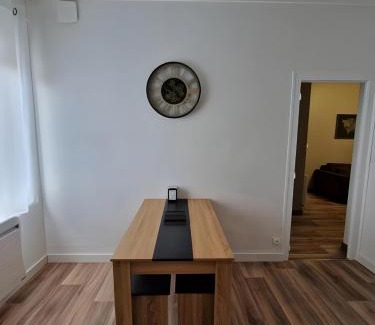 Miroir - Batignolles Apartment | Le Lotus - Centre - 4pers - Rêve au Mans