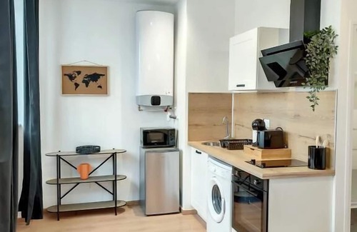 Saint-Quentin Apartment | Le Lotus