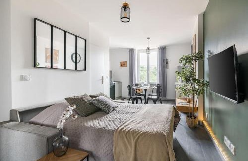 LʼHorme Apartment | Le Louisa - Cosy et chic 30 min LYON