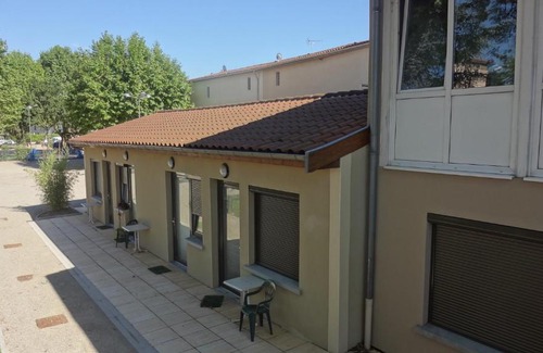 Saint-Symphorien-d'Ozon Apartment | Le Louvre