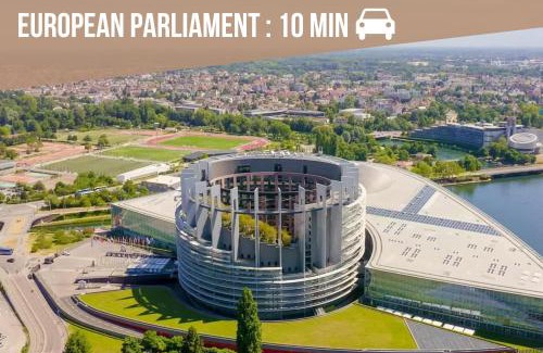 Poteries Apartment | LE LUXURY LOFT - PARLEMENT EUROPÉEN l PARKING l NETFLIX - SPACIEUX & UNIQUE
