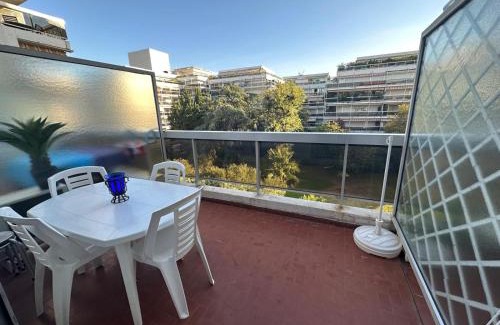 La Celle-sous-Gouzon Apartment | Le lys d'or Piscine Plage Terrasse Wiffi