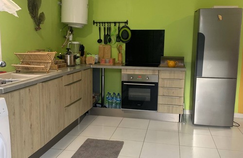 Sainte-Marie Apartment | Le Madras Avec vu sur le Tombolo. Animaux de Compagnie Acceptés!