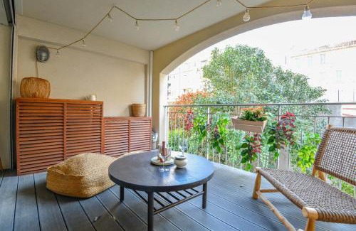 1st Arrondissement Apartment | Le Mages - Appart 2 ch avec terrasse et parking