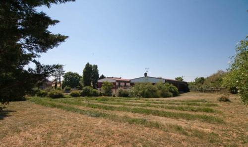 Montliot-et-Courcelles Hotel | Le Magiot